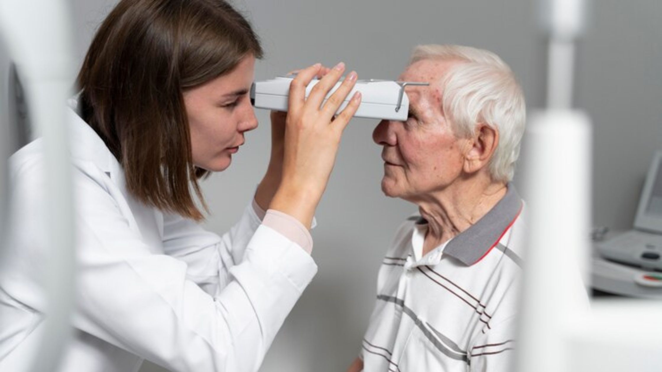 How Can an Optometrist Help Detect Early Signs of Eye Diseases?