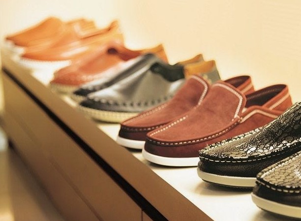 Footwear Market Regional Forecast, Industry Leaders, Growth Trends, Share, and Size Outlook to 2032