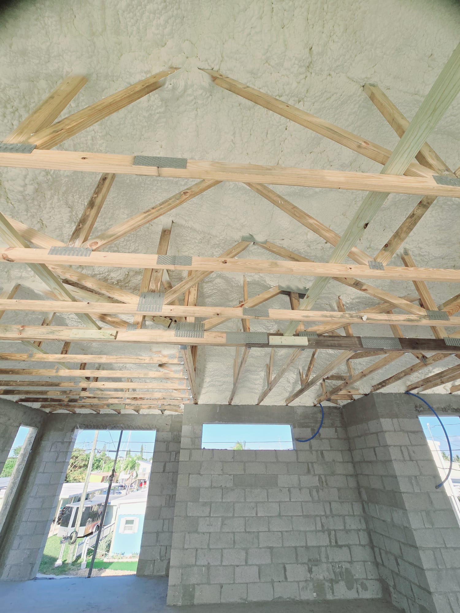 Open Cell Foam vs Closed Cell Foam: What to Choose in South Florida?