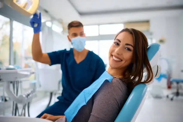 Common Dental Problems and How Hallandale Beach Dentists Treat Them
