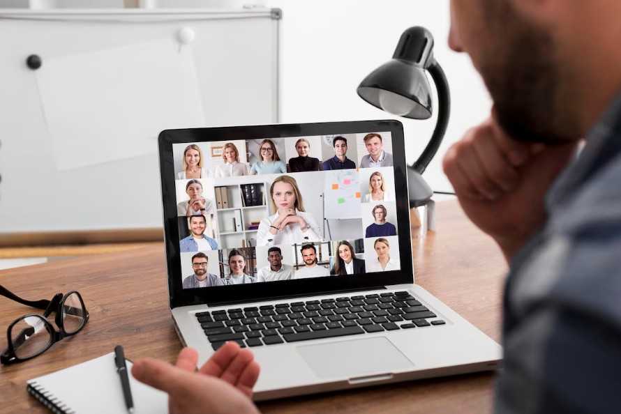 How To Share Memorial Tribute Messages In A Compassionate Online Group?