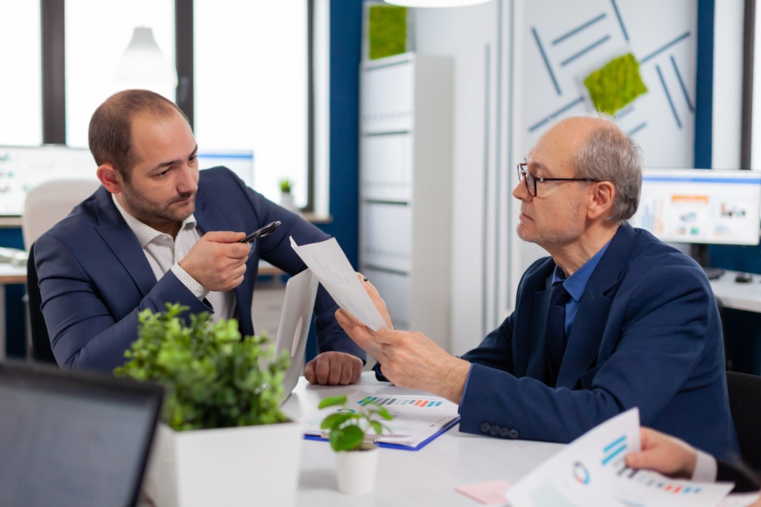 What to Ask a Certified Retirement Financial Advisor Before Hiring Them